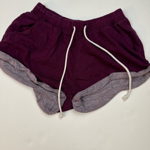 Divided Shorts and sweatshirt set - Picture 1 of 4